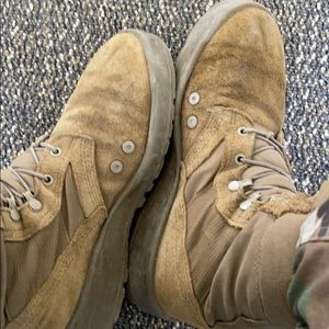 Meet your Posher, Robin